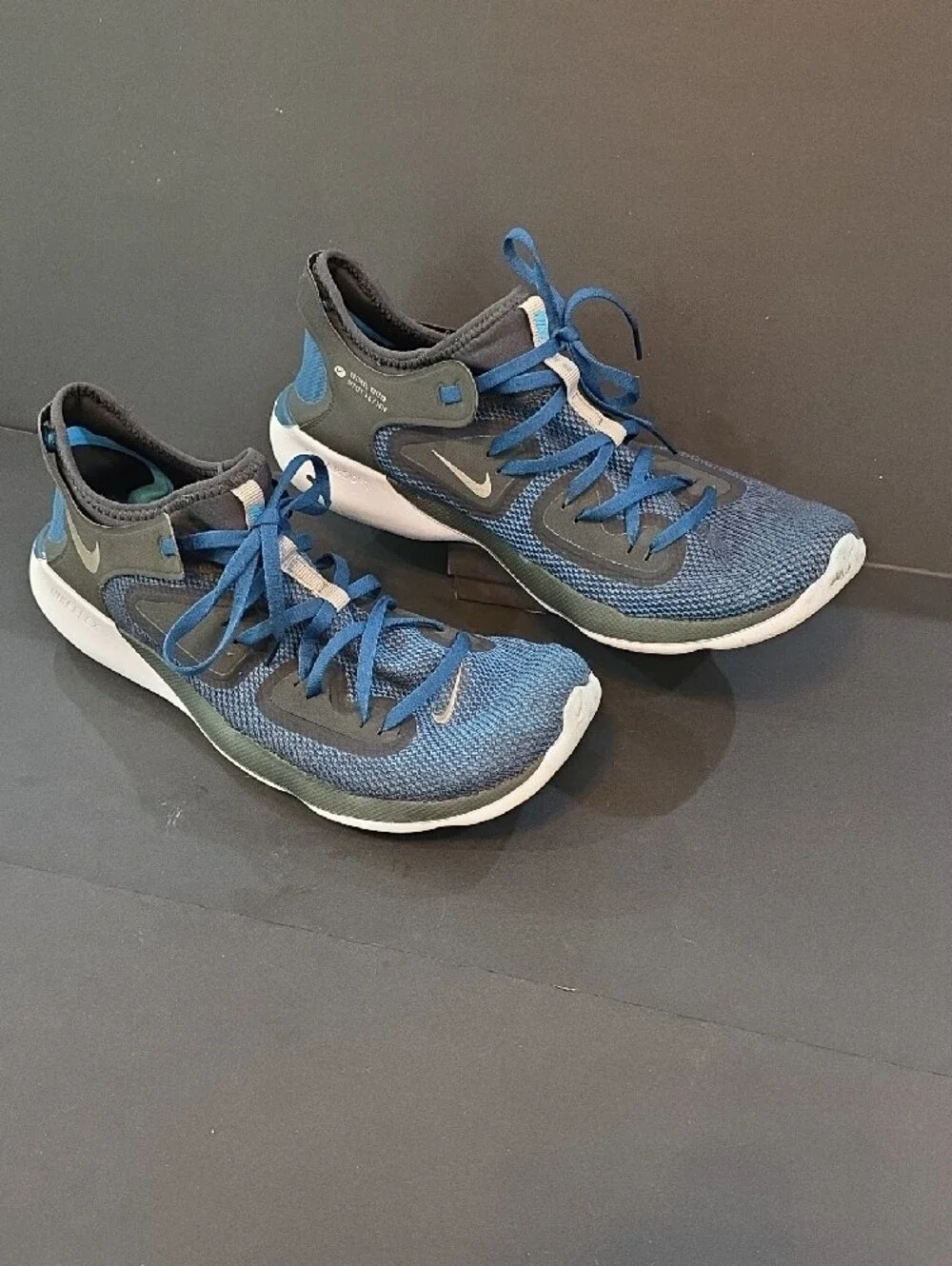 Nike Flex RN 2019 Men's Blue and Gray Training Sneakers with White Soles Size 13